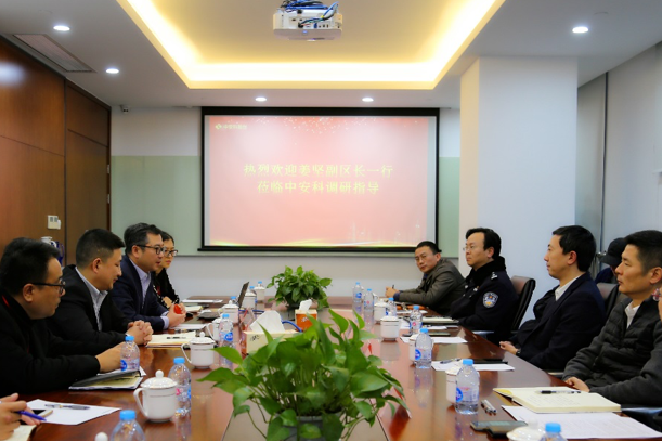 普陀區(qū)副區(qū)長(zhǎng)、區(qū)公安分局局長(zhǎng)姜堅(jiān)蒞臨中安科調(diào)研